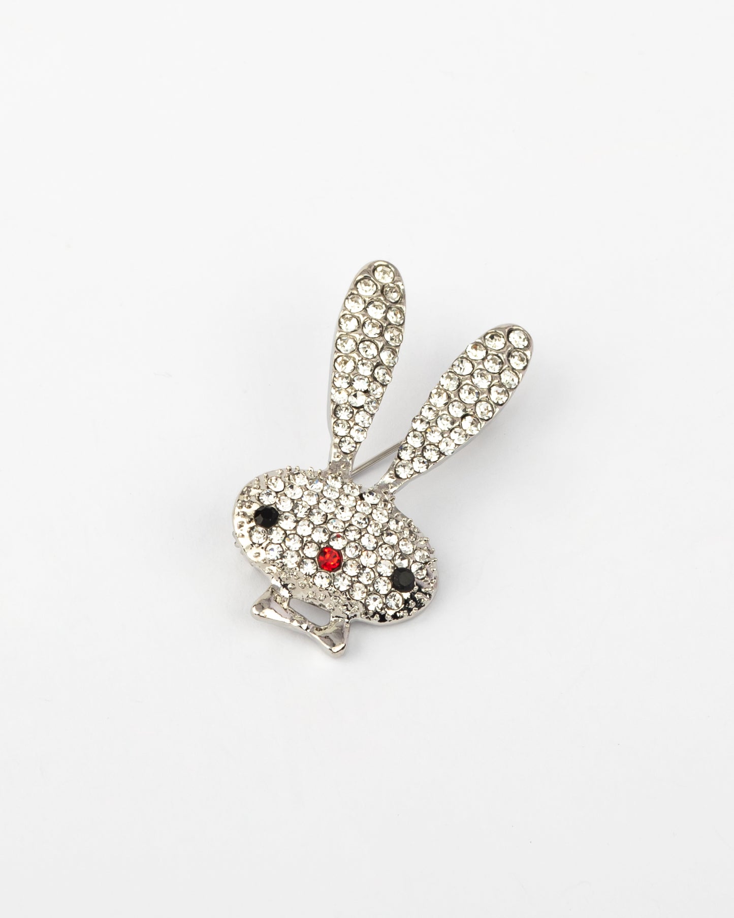 The crystal hop brooch