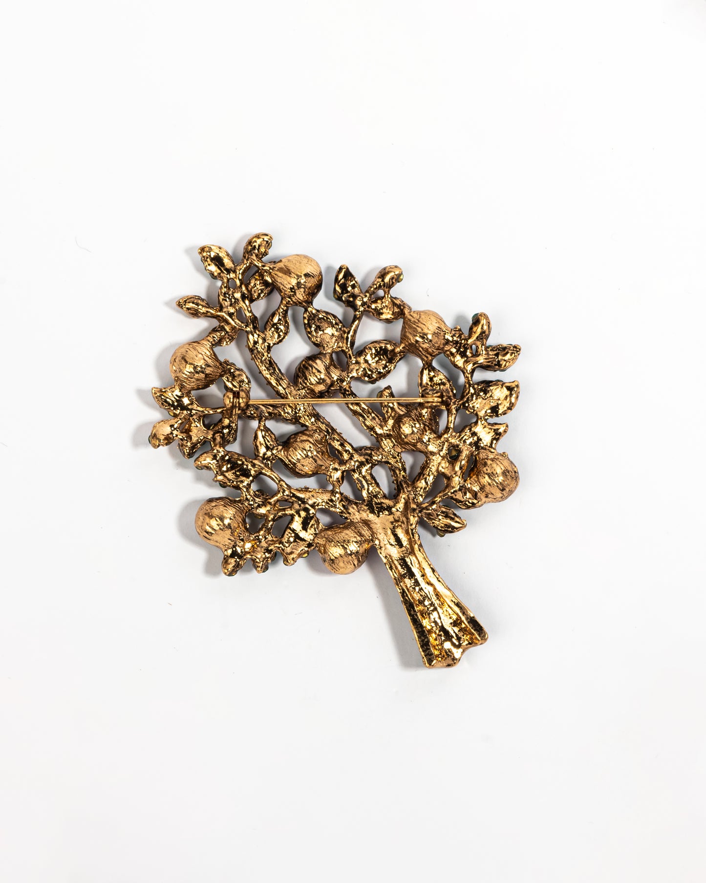 The crystal canopy brooch